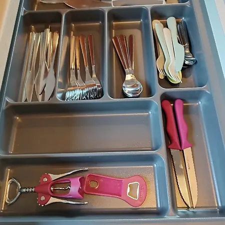 Mary's Panorama 지아로바